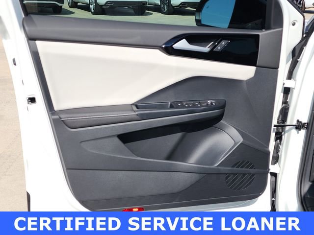 New 2025 Volkswagen Taos S image 9