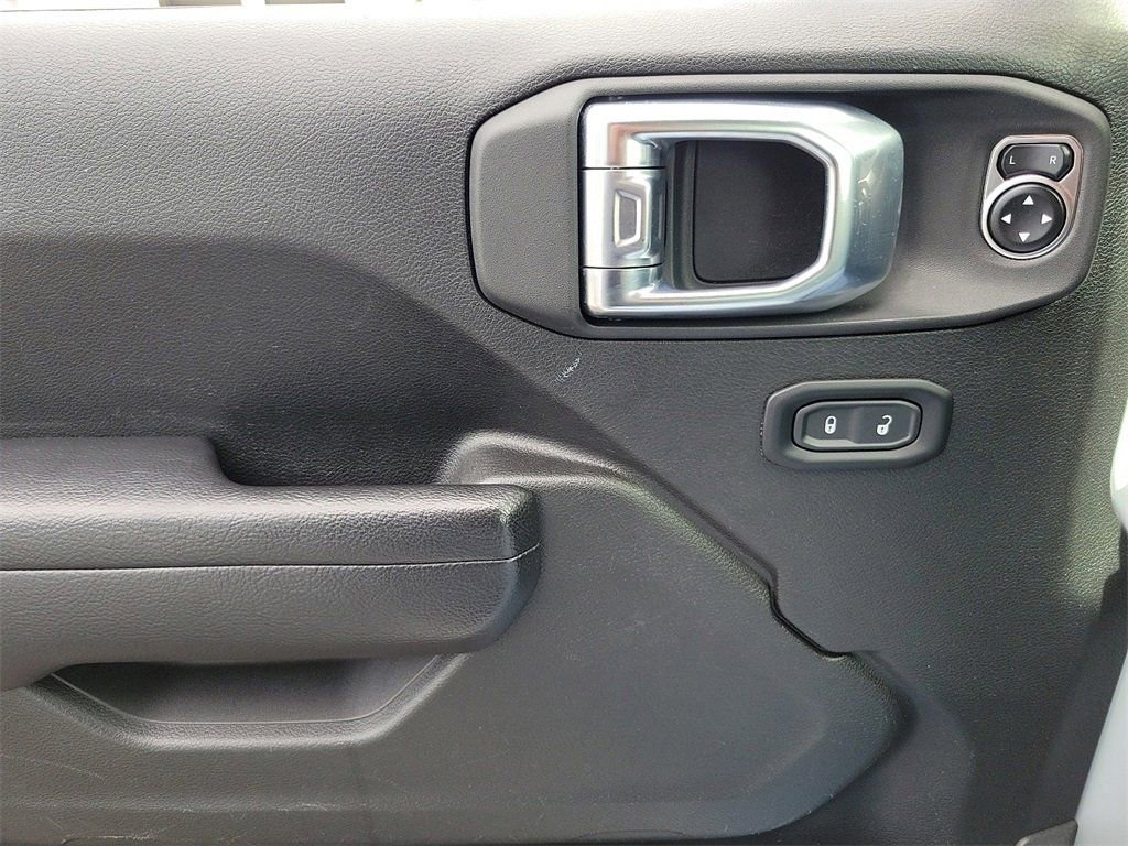 Used 2024 Jeep Wrangler Sport S image 16