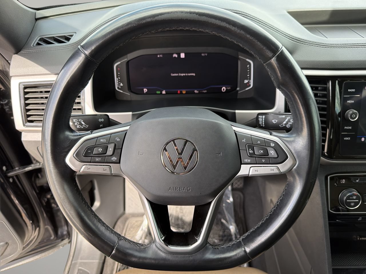 Used 2020 Volkswagen Atlas Cross Sport SEL FWD image 30
