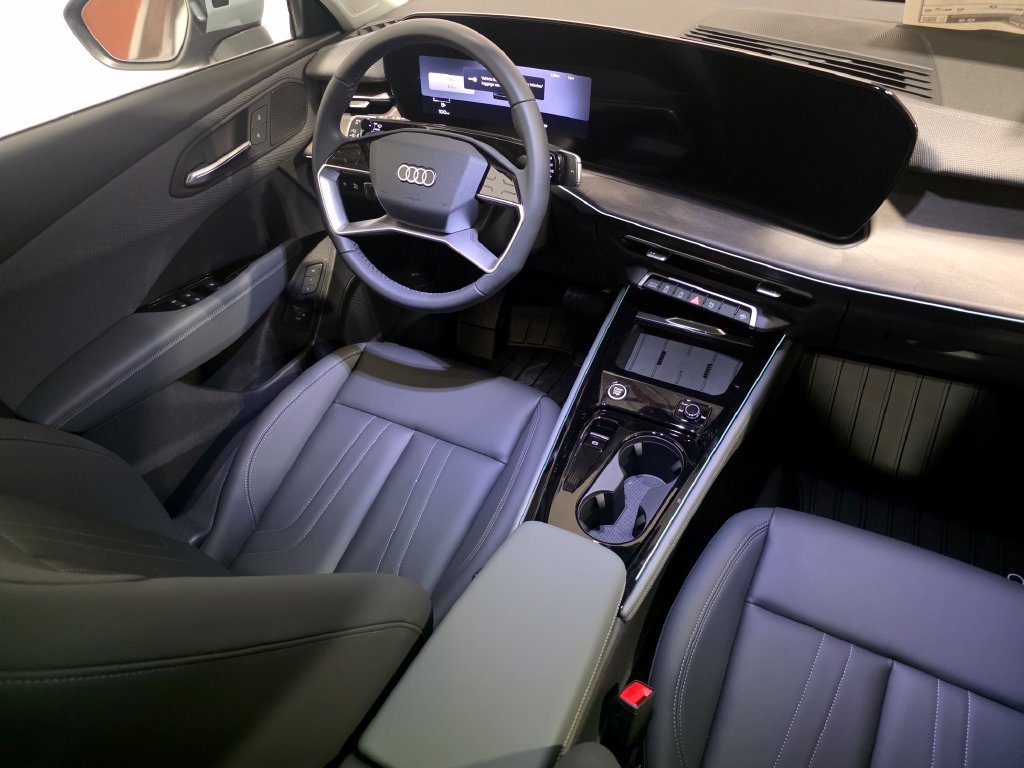 New 2026 Audi Q3 quattro 2.0T AWD/4WD image 12
