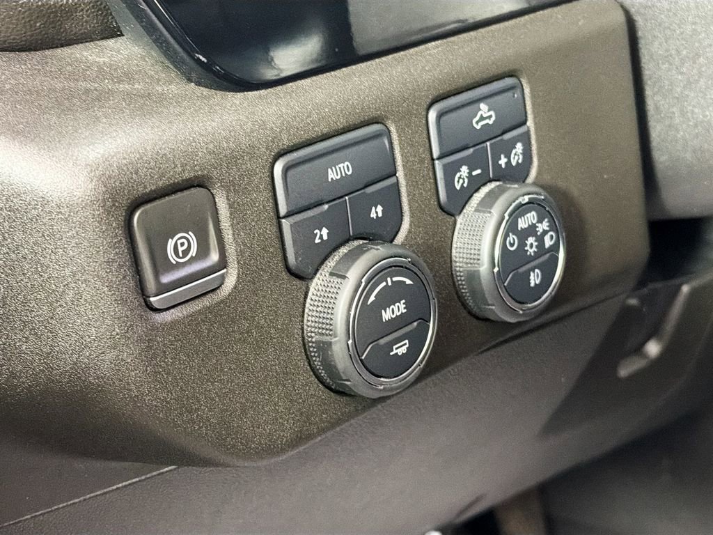 Used 2024 Chevrolet Silverado 1500 RST AWD/4WD image 10