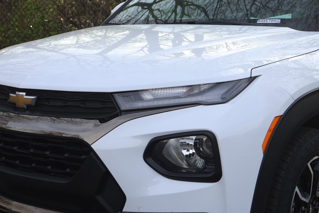 Used 2023 Chevrolet TrailBlazer ACTIV w/ Convenience Package FWD image 3