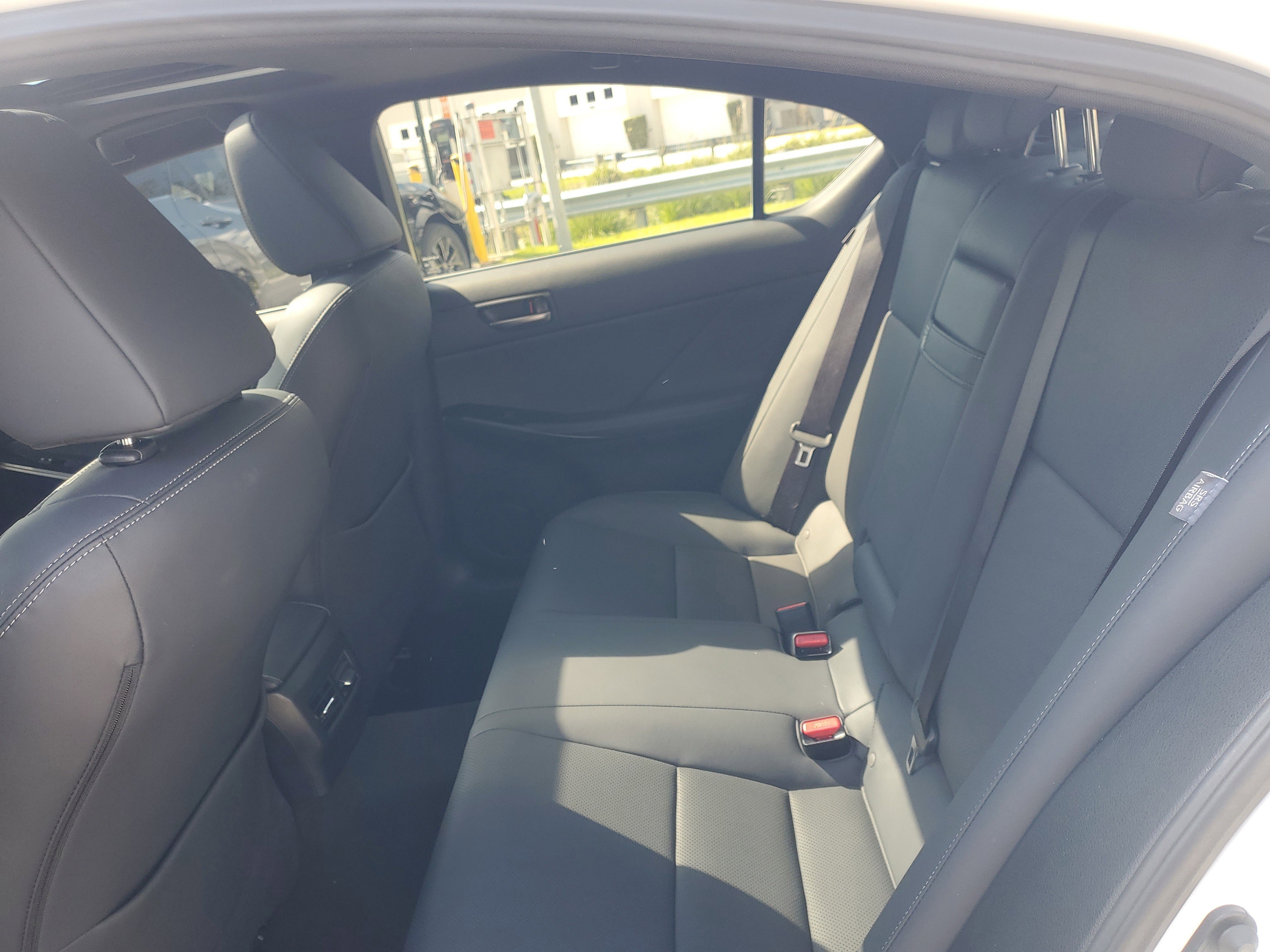 Certified 2023 Lexus IS 300 w/ Comfort Package RWD image 10