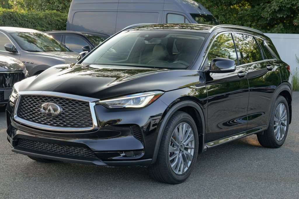 Used 2024 INFINITI QX50 Luxe AWD/4WD image 3