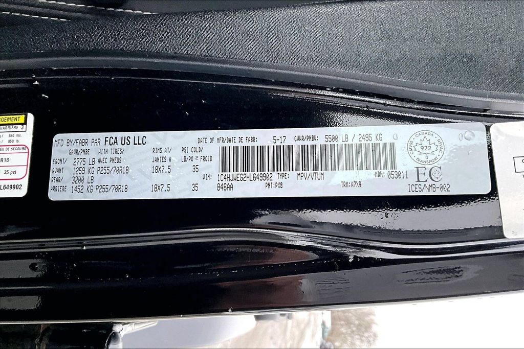 Used 2017 Jeep Wrangler Unlimited Sahara AWD/4WD image 17
