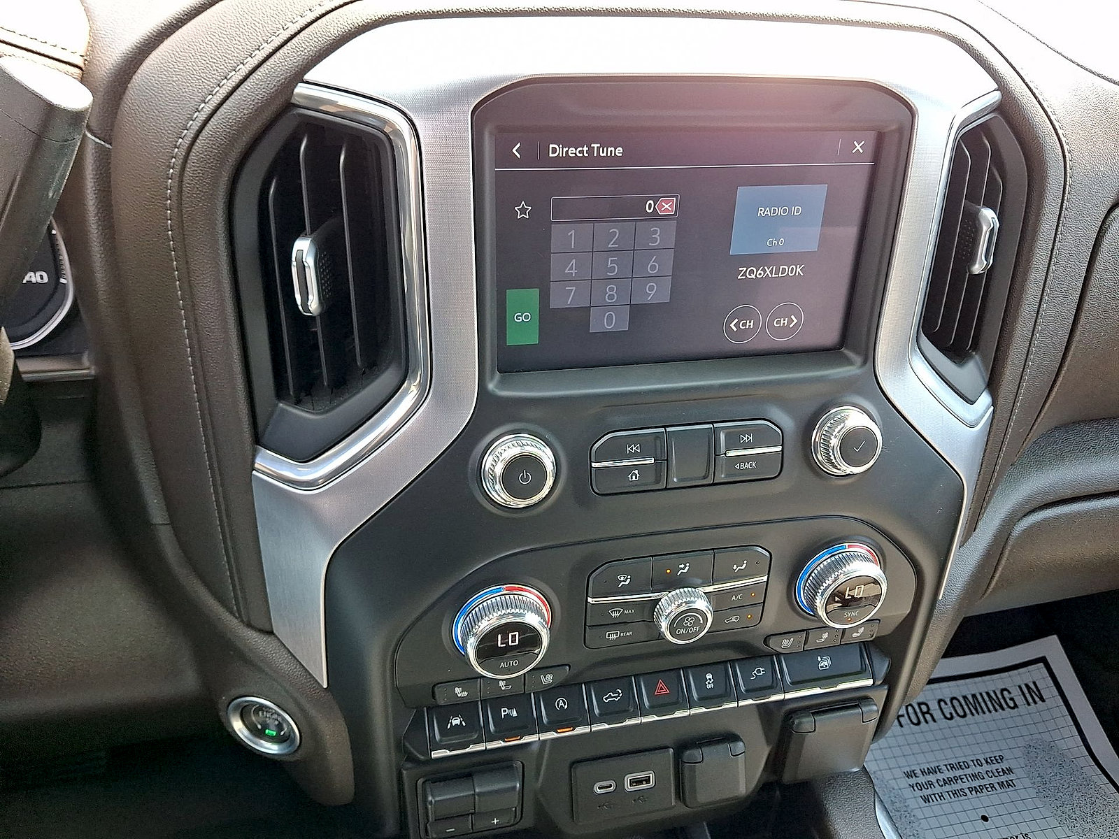 Used 2021 GMC Sierra 1500 SLT w/ SLT Premium Plus Package AWD/4WD image 14