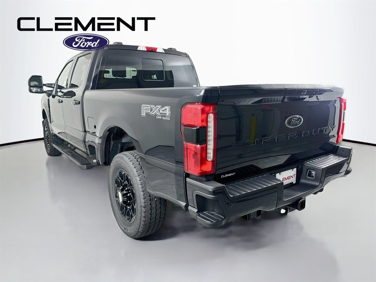 New 2026 Ford F250 Lariat w/ Black Appearance Package AWD/4WD image 8