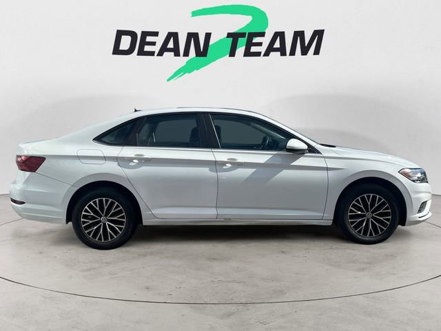 Used 2020 Volkswagen Jetta SE w/ SE Cold Weather Package image 10