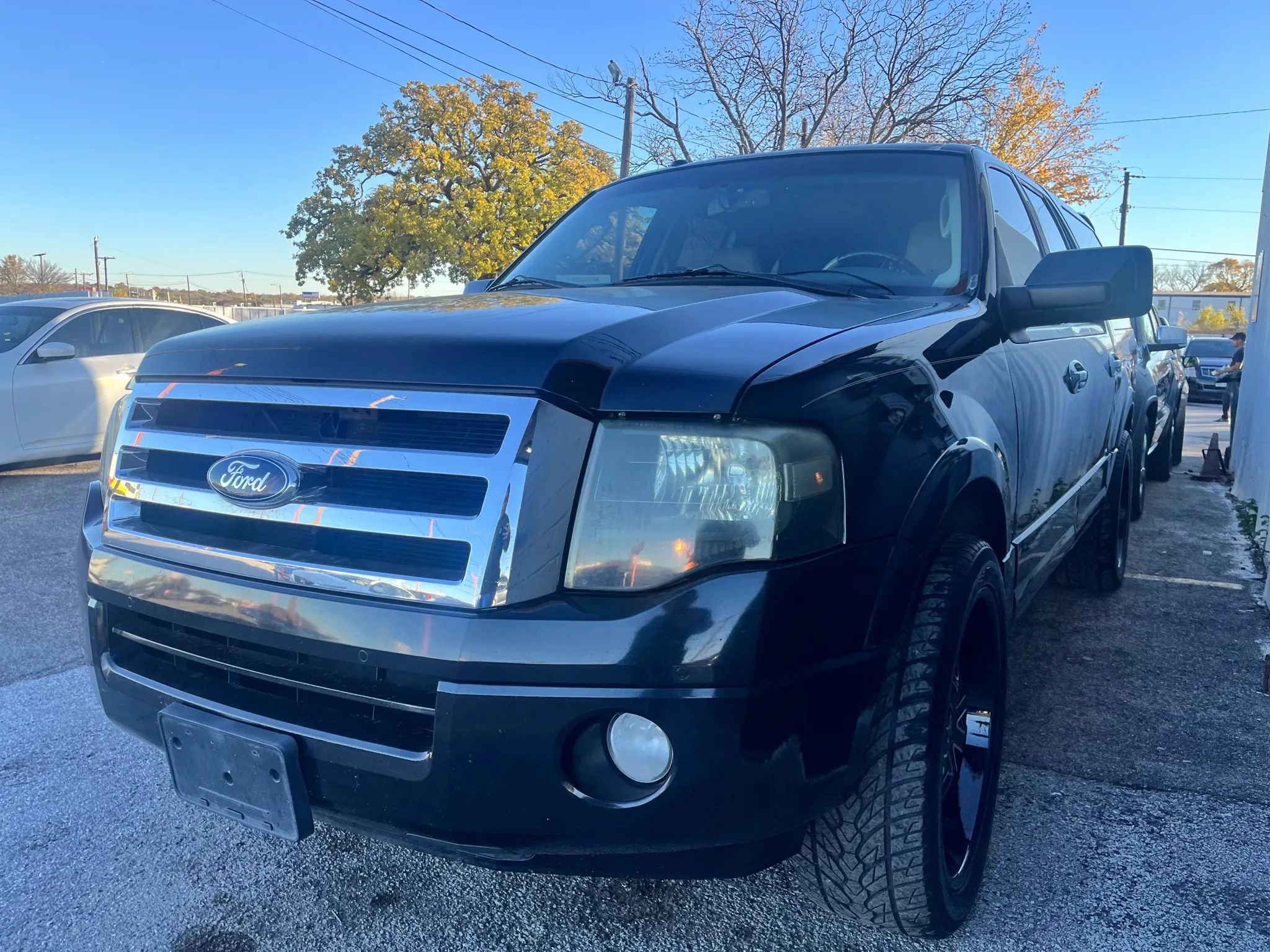 Used 2013 Ford Expedition EL Limited image 1