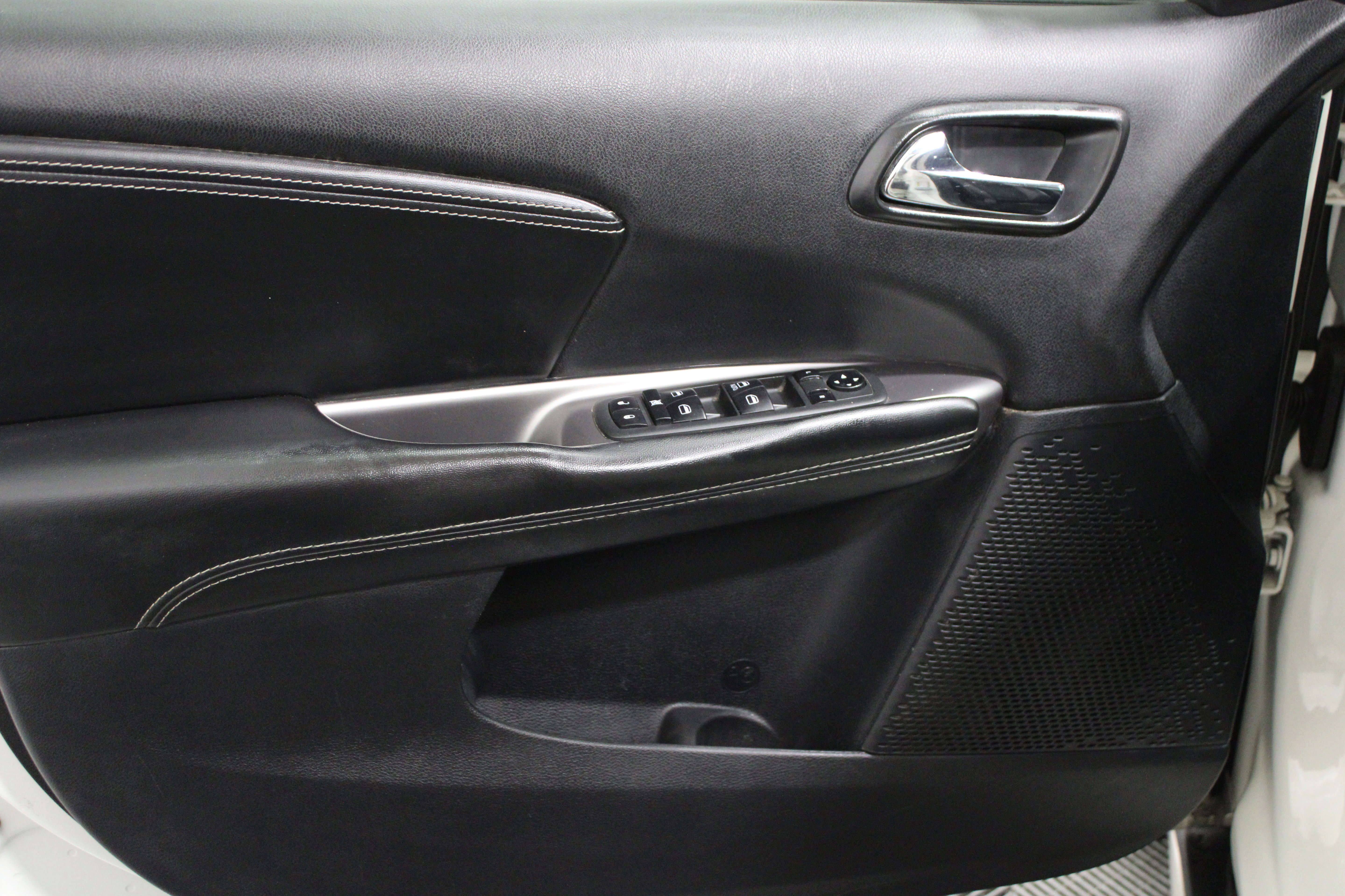 Used 2020 Dodge Journey Crossroad image 3