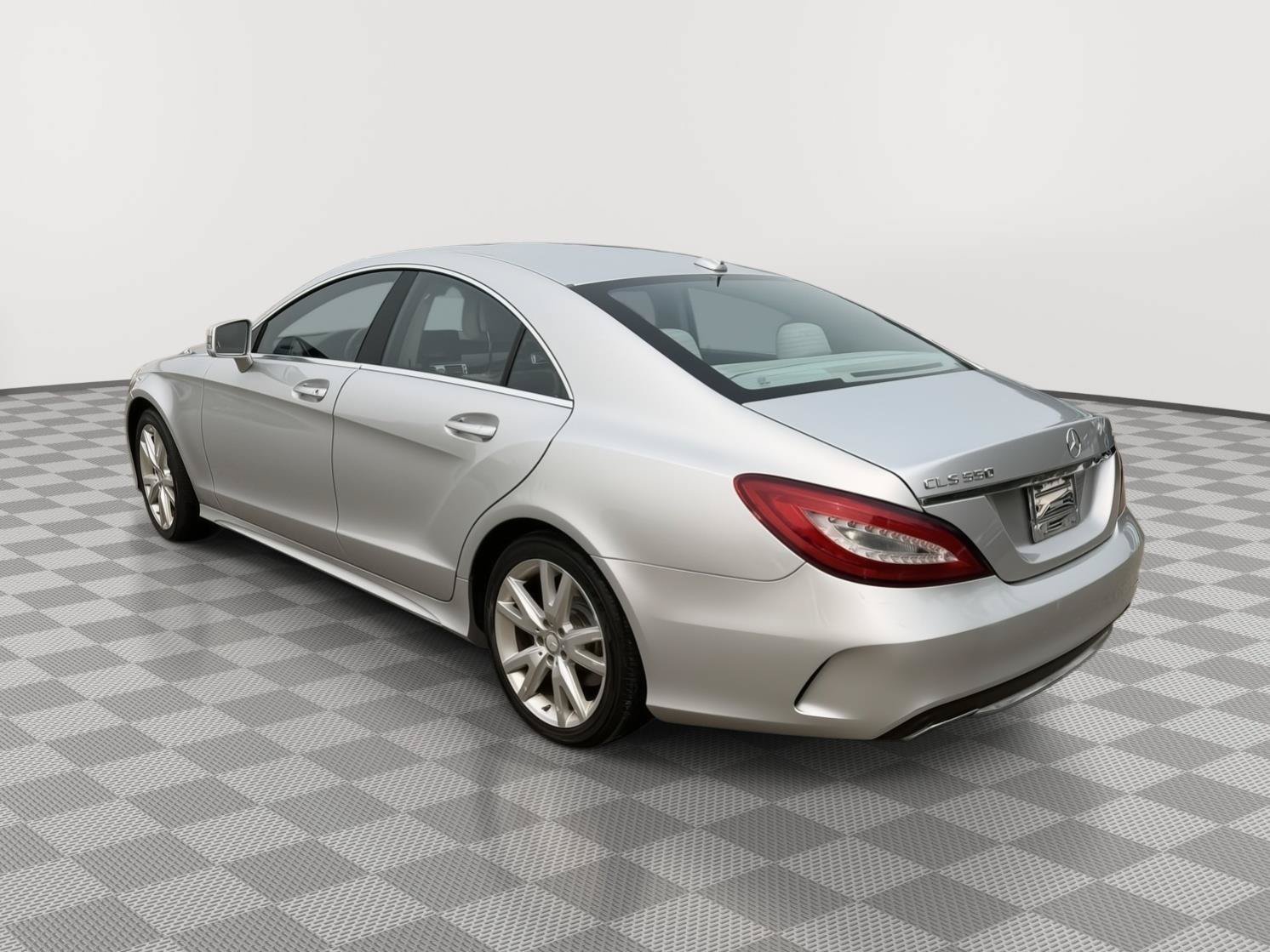 Used 2015 Mercedes-Benz CLS 550 4MATIC image 5