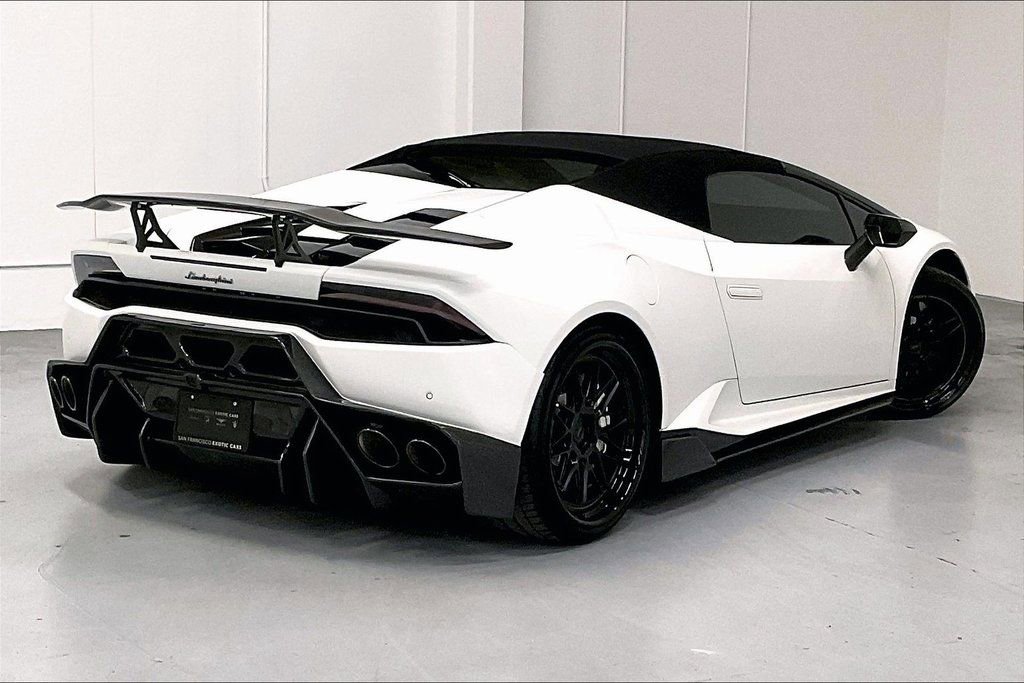 Used 2018 Lamborghini Huracan LP 580-2 image 4