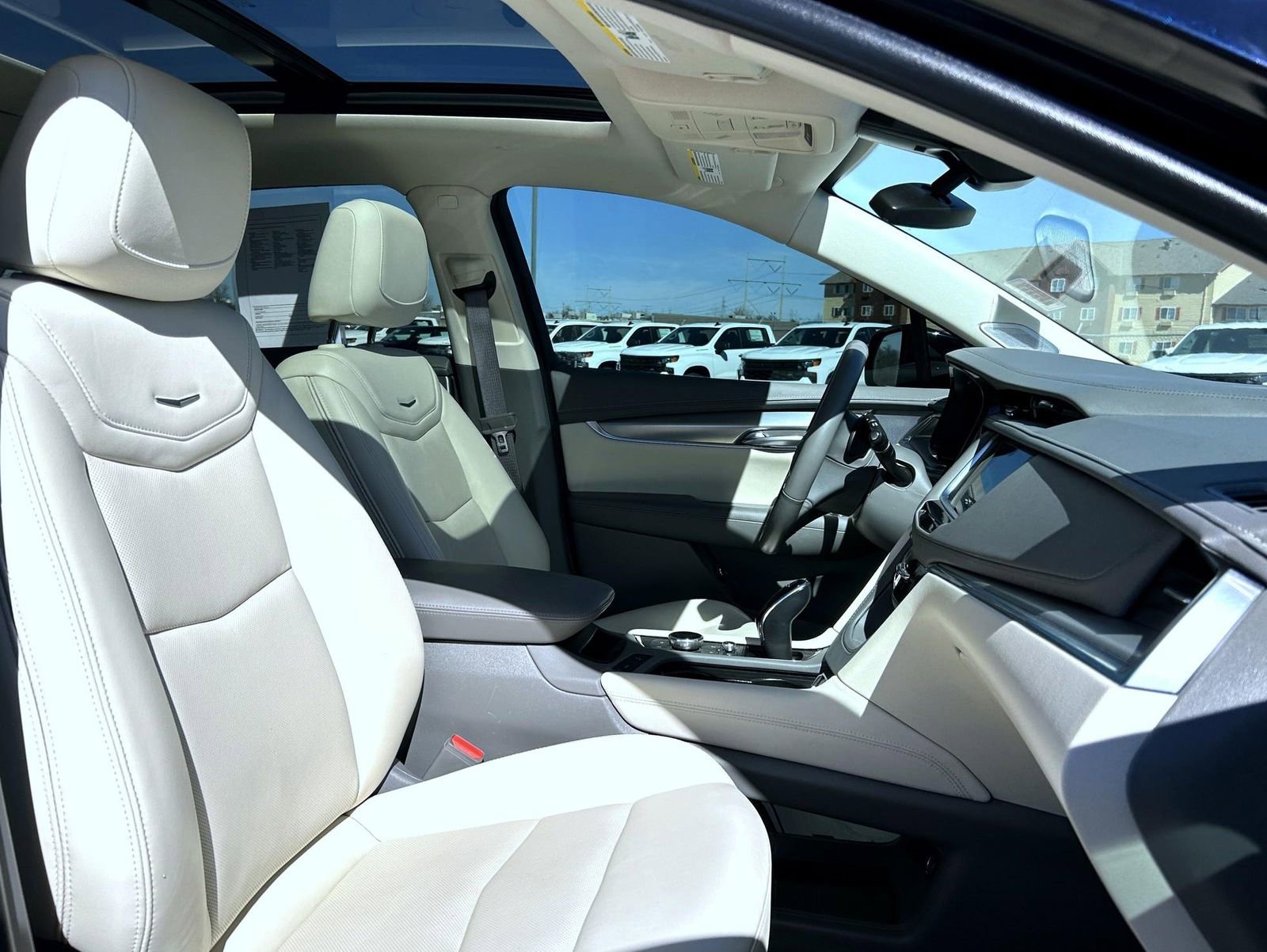 Certified 2022 Cadillac XT5 Premium Luxury image 18