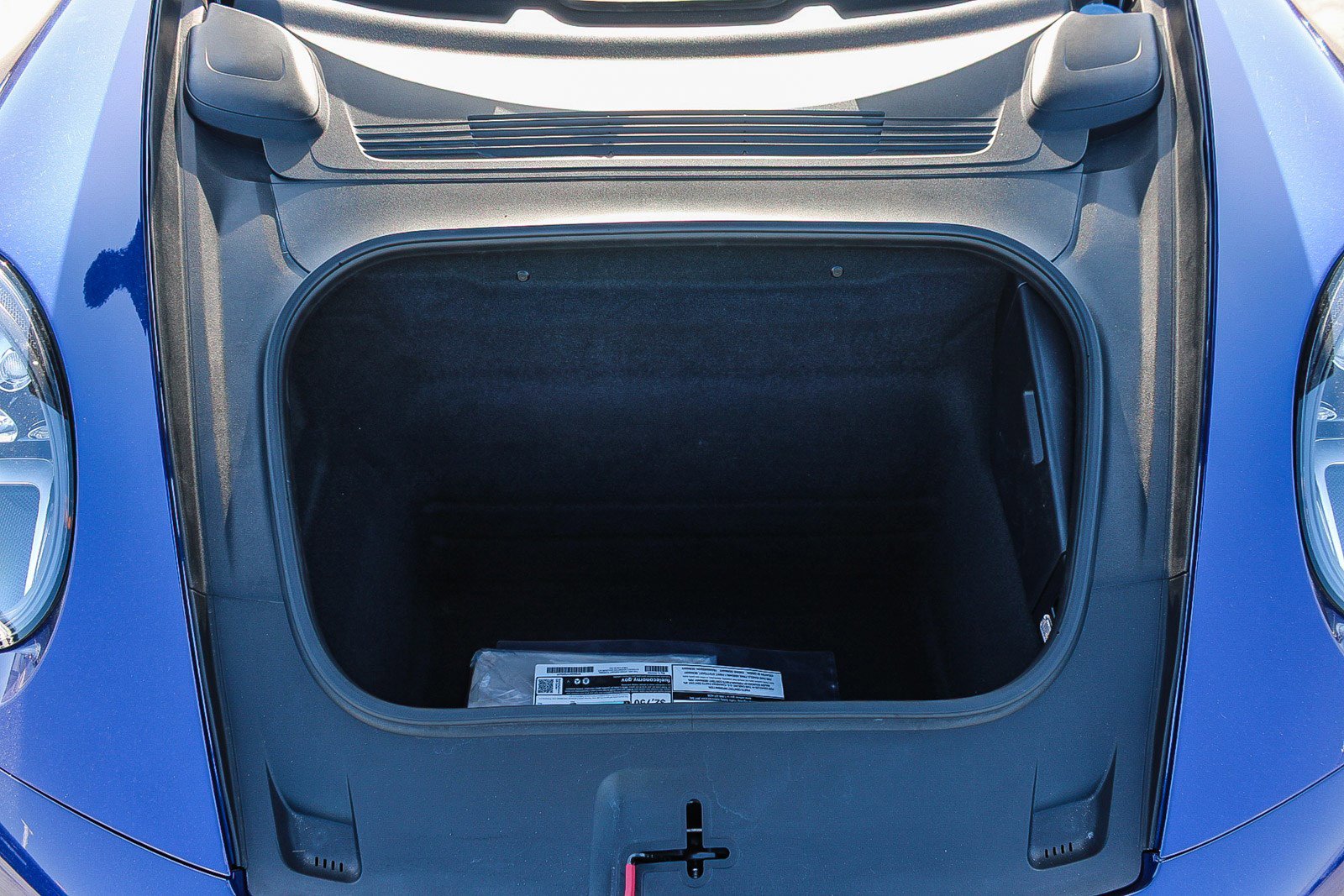 Used 2023 Porsche 911 Carrera T RWD image 28