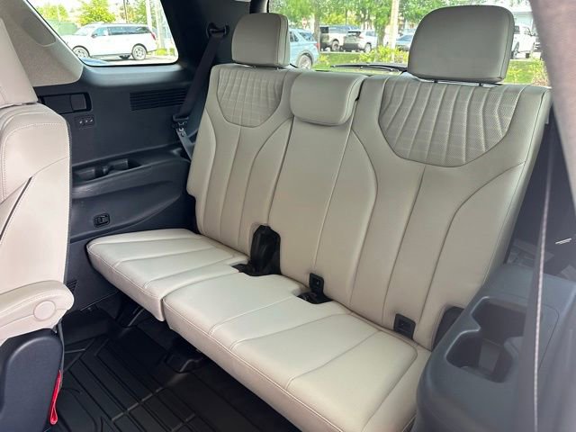 Used 2024 Hyundai Palisade Limited AWD/4WD image 15