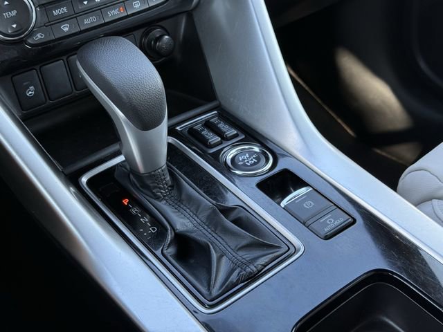 Used 2024 Mitsubishi Eclipse Cross SEL image 20