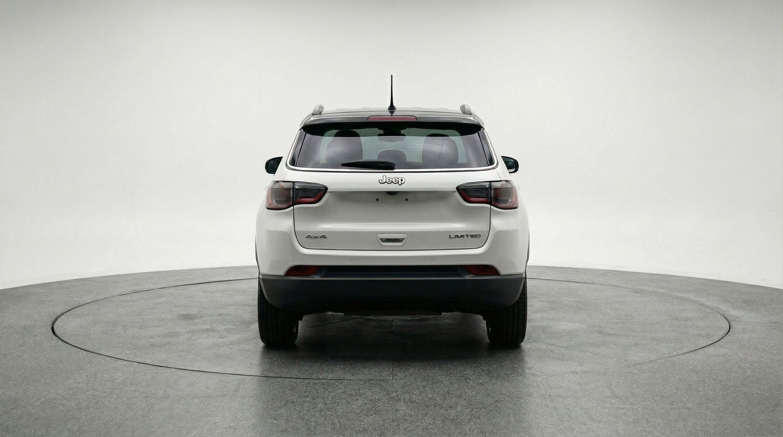 Used 2025 Jeep Compass Limited image 6