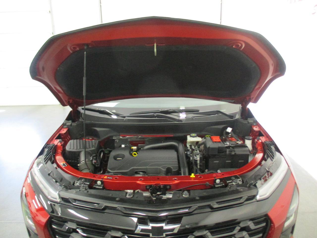 Used 2025 Chevrolet Equinox LT w/ Midnight Edition image 26