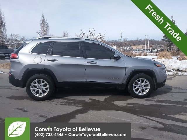 Used 2016 Jeep Cherokee Latitude w/ Cold Weather Group video 2