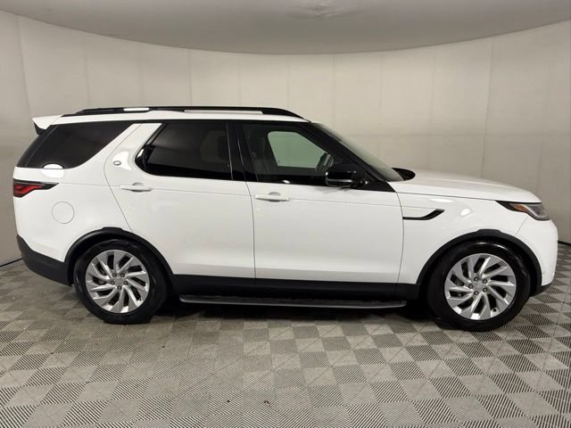 Certified 2025 Land Rover Discovery S AWD/4WD image 9
