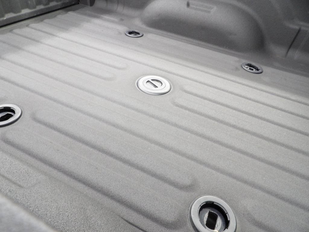 Used 2025 RAM 2500 Big Horn AWD/4WD image 44
