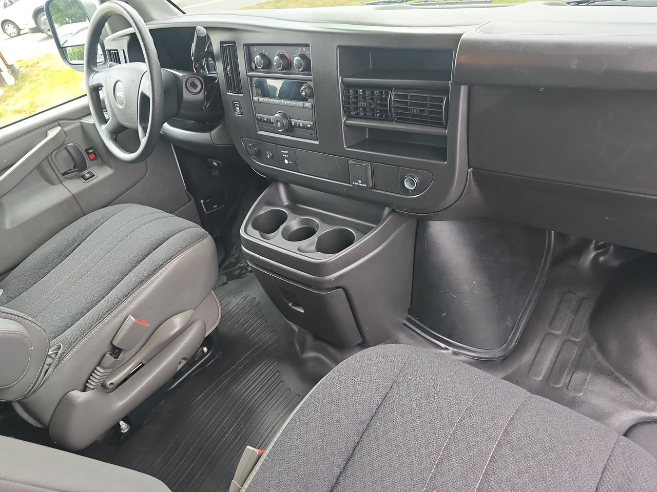 Certified 2025 GMC Savana 2500 w/ Driver Convenience Package RWD image 18