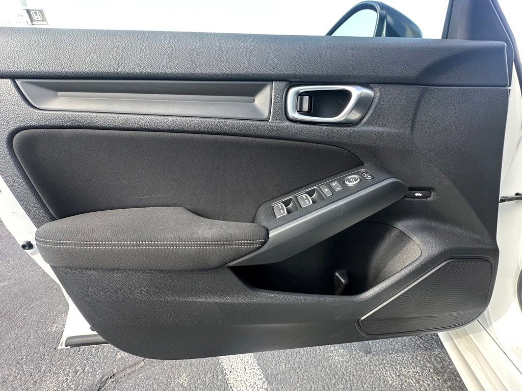 Used 2025 Honda Civic Sport image 27