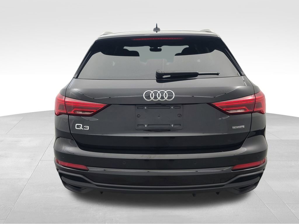 Used 2025 Audi Q3 2.0T Premium image 5