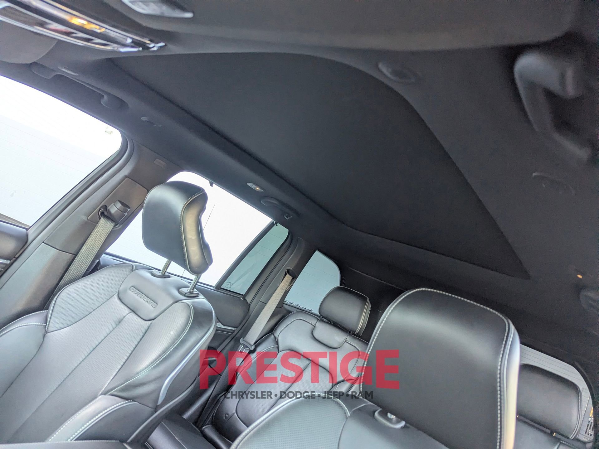 Used 2024 Jeep Grand Cherokee Overland w/ Advanced Protech Group III AWD/4WD image 33