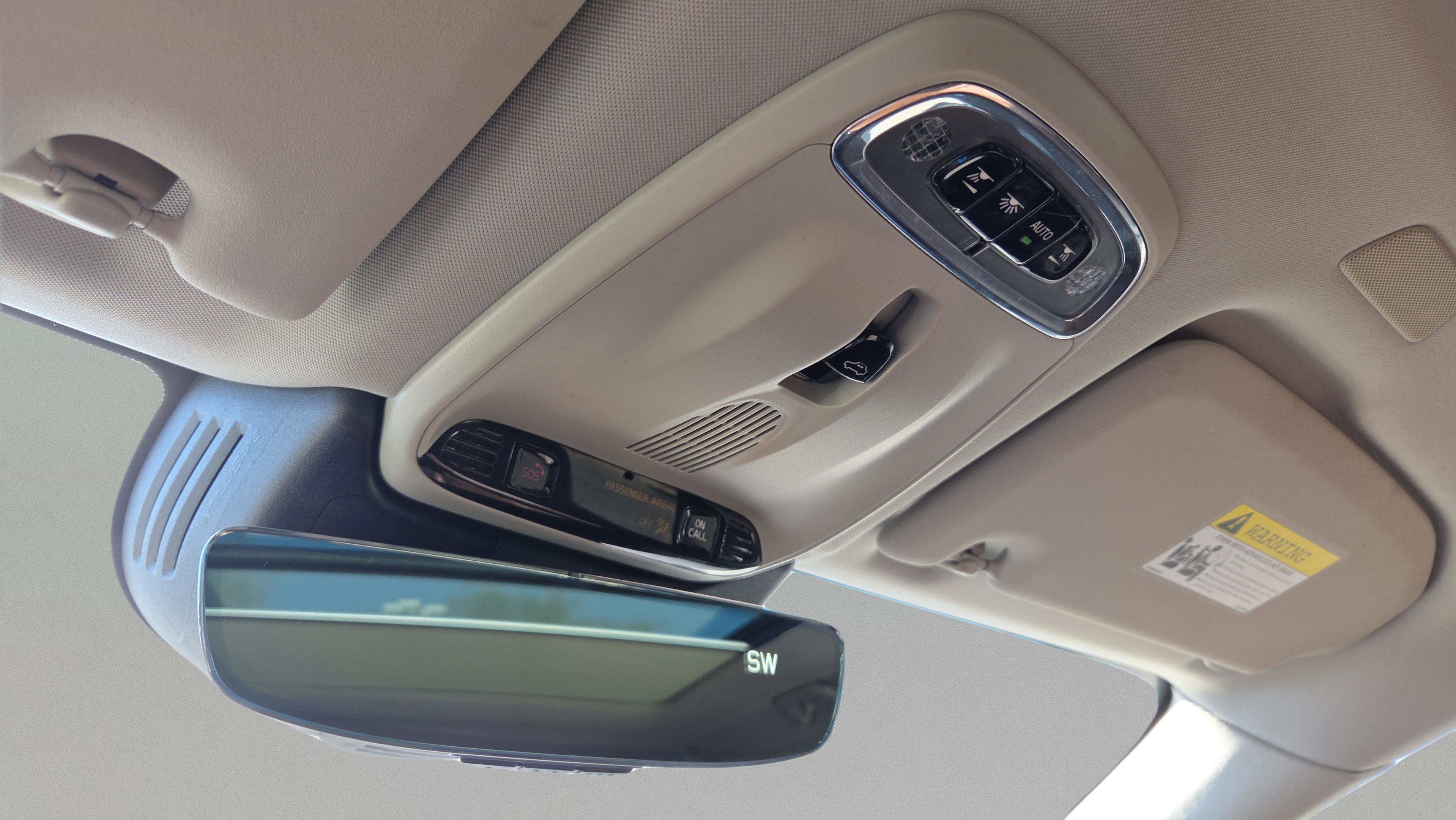 Used 2020 Volvo XC60 T5 Momentum image 16