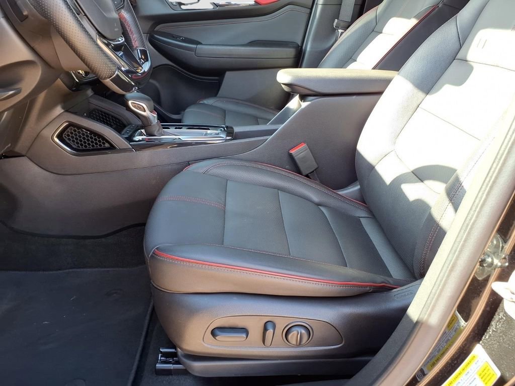 Used 2024 Chevrolet TrailBlazer RS w/ Driver Confidence Package FWD image 27