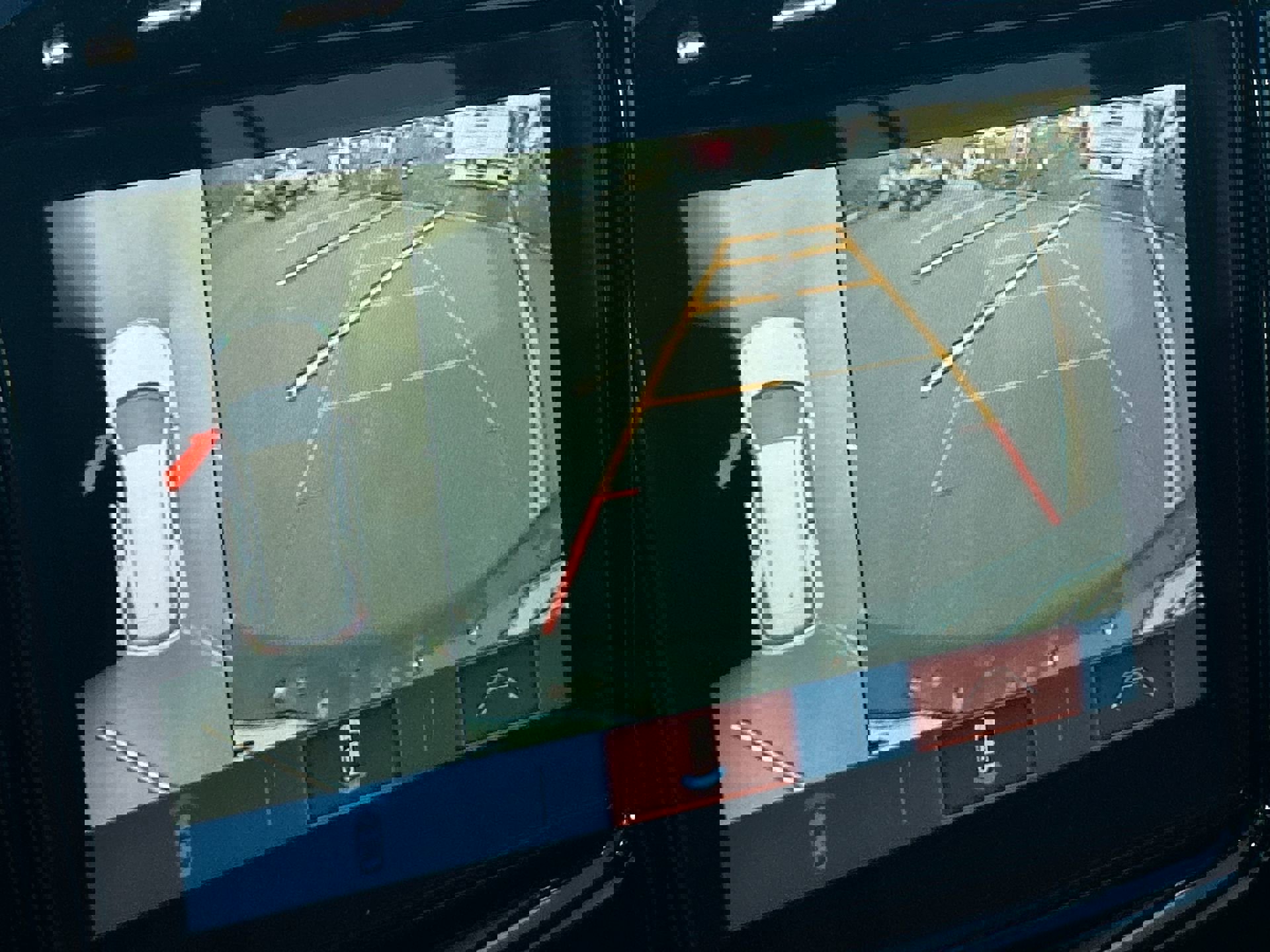 Used 2019 Chevrolet Traverse Premier w/ Redline Edition image 27