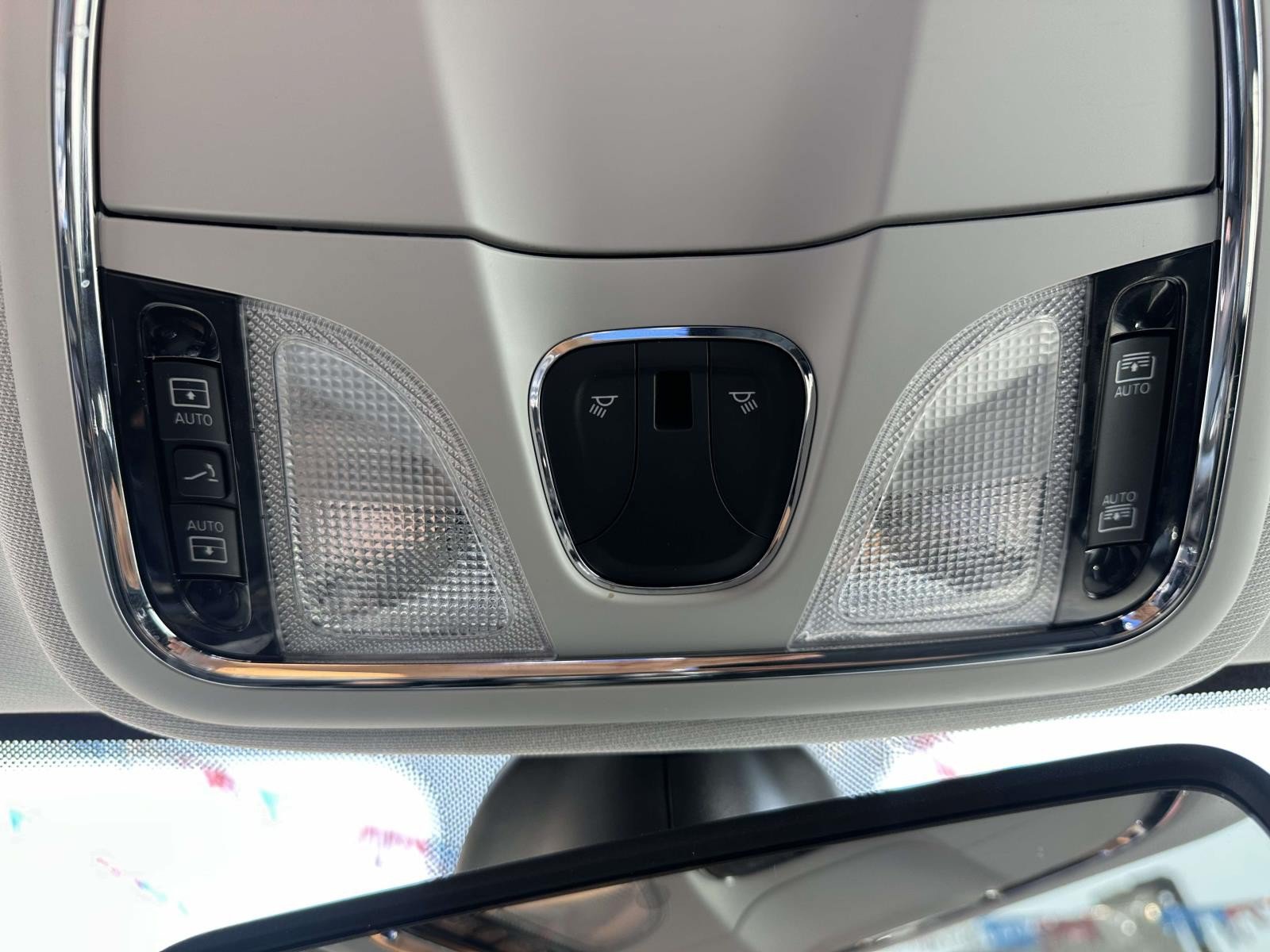 Certified 2020 Jeep Cherokee Limited AWD/4WD image 38