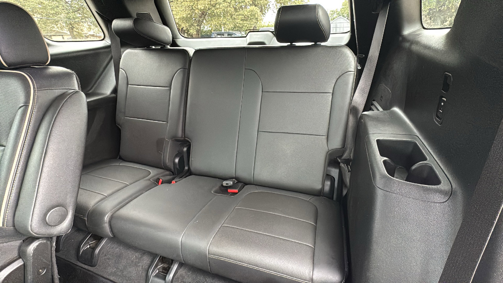Used 2023 Chevrolet Traverse Premier w/ Redline Edition image 16