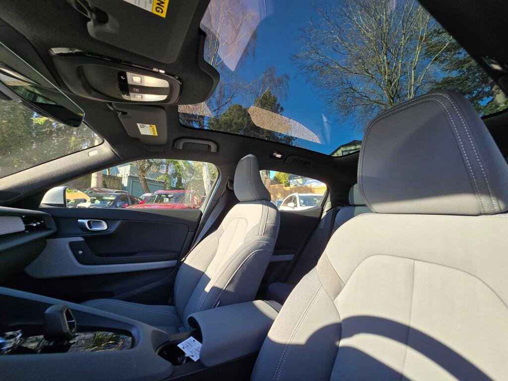 Used 2023 Polestar Polestar 2 w/ Pilot Pack image 23