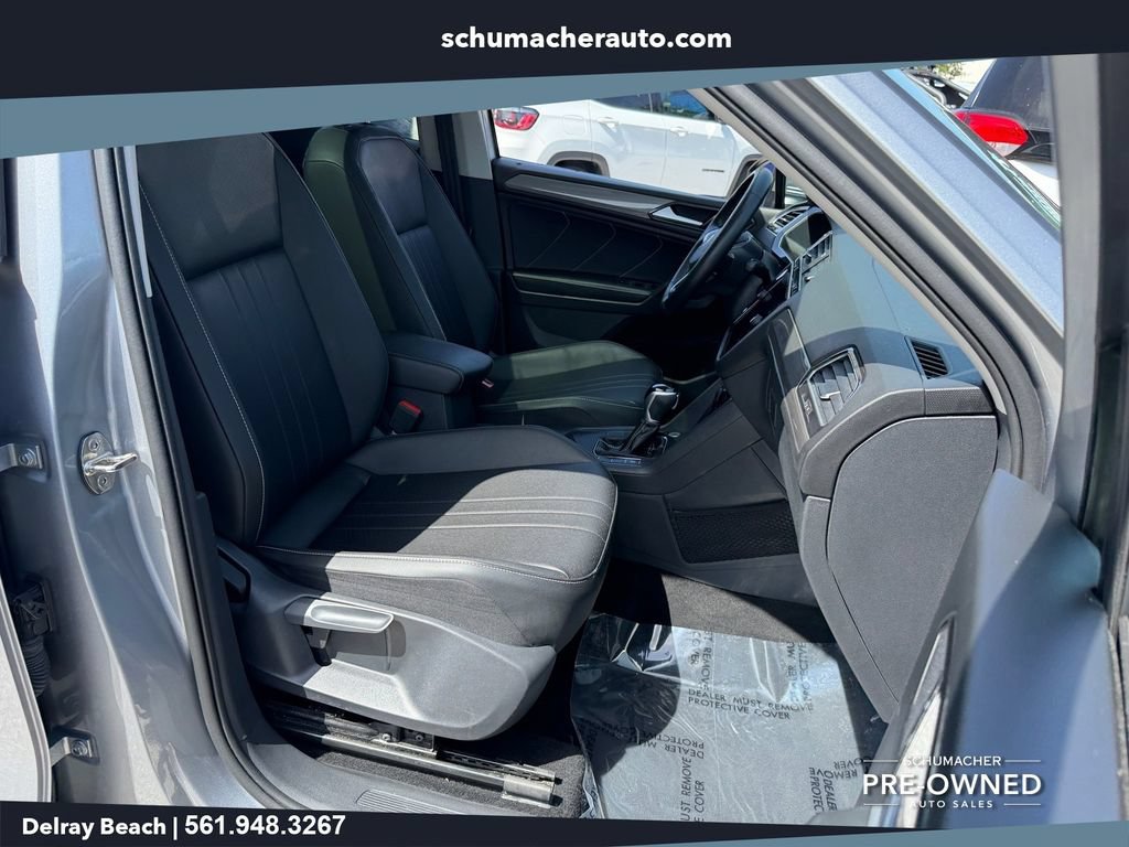 Used 2024 Volkswagen Tiguan SE FWD image 19