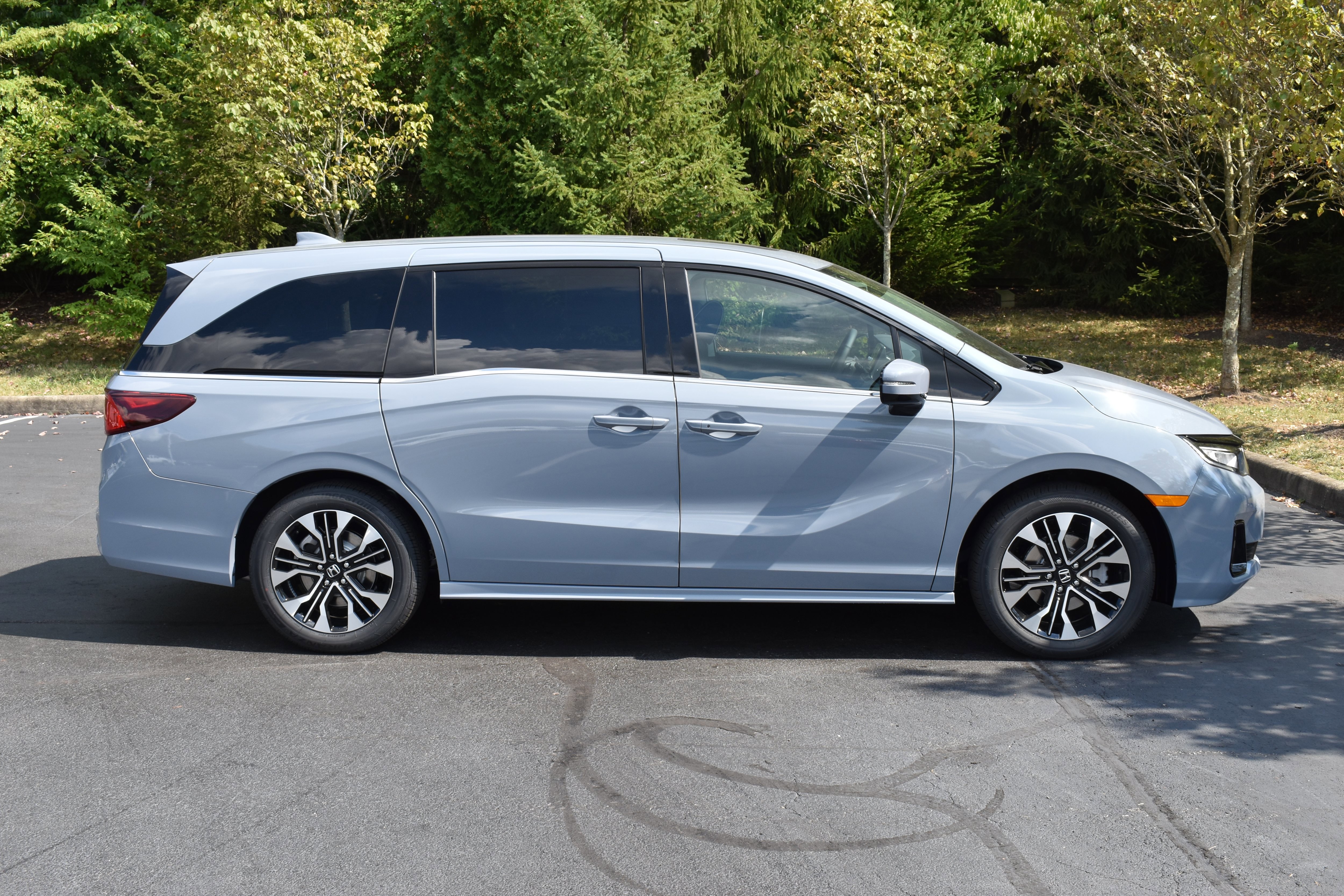 New 2026 Honda Odyssey Elite image 9