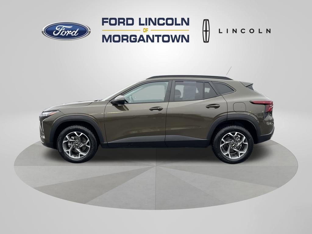 Used 2024 Chevrolet Trax LT w/ Sunroof Package image 1