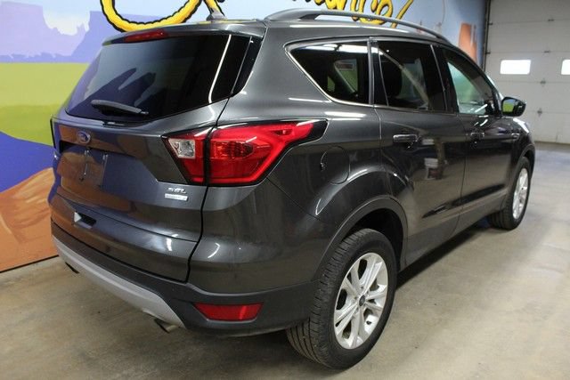 Used 2019 Ford Escape SEL FWD image 4