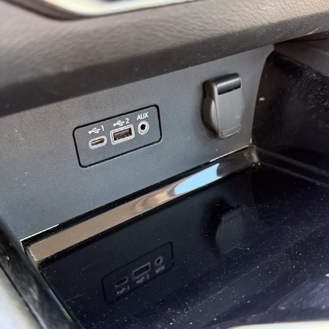 Used 2024 Nissan Altima 2.5 SV FWD image 23