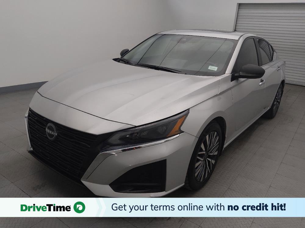 Used 2024 Nissan Altima 2.5 SV w/ SV Premium Package image 1