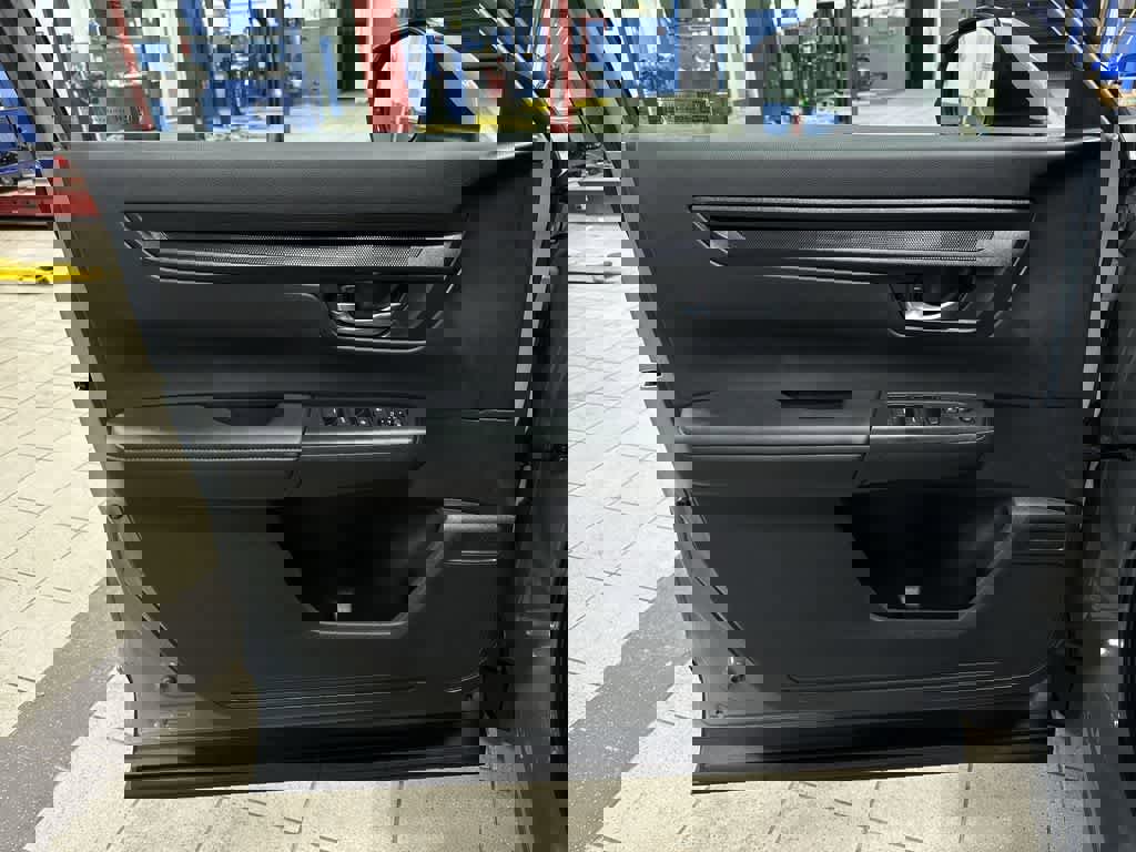 Used 2025 Honda CR-V LX image 28