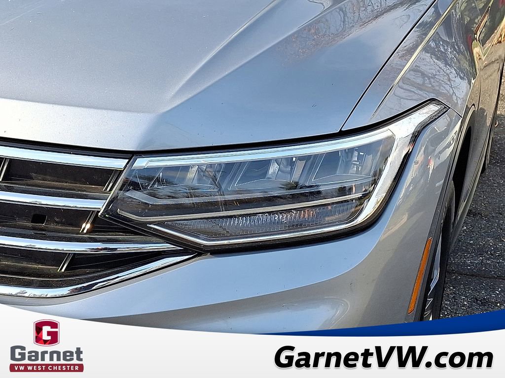 Certified 2023 Volkswagen Tiguan SE image 10