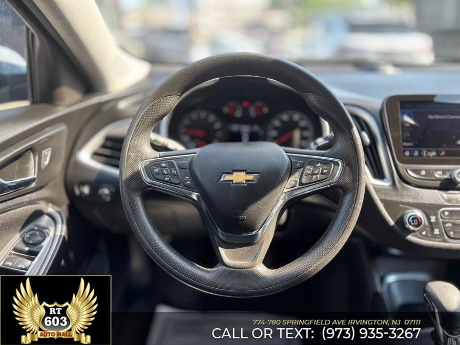 Used 2024 Chevrolet Malibu LT FWD image 12