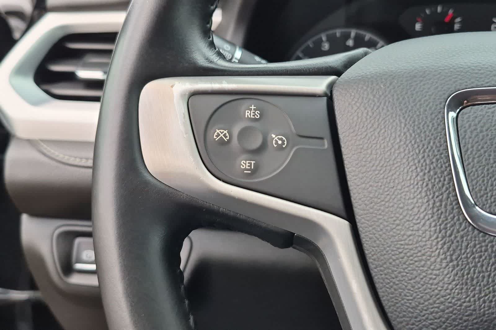 Used 2019 GMC Acadia SLE FWD image 23