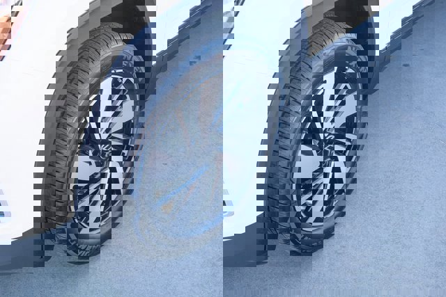 New 2026 Volkswagen Atlas SE image 10