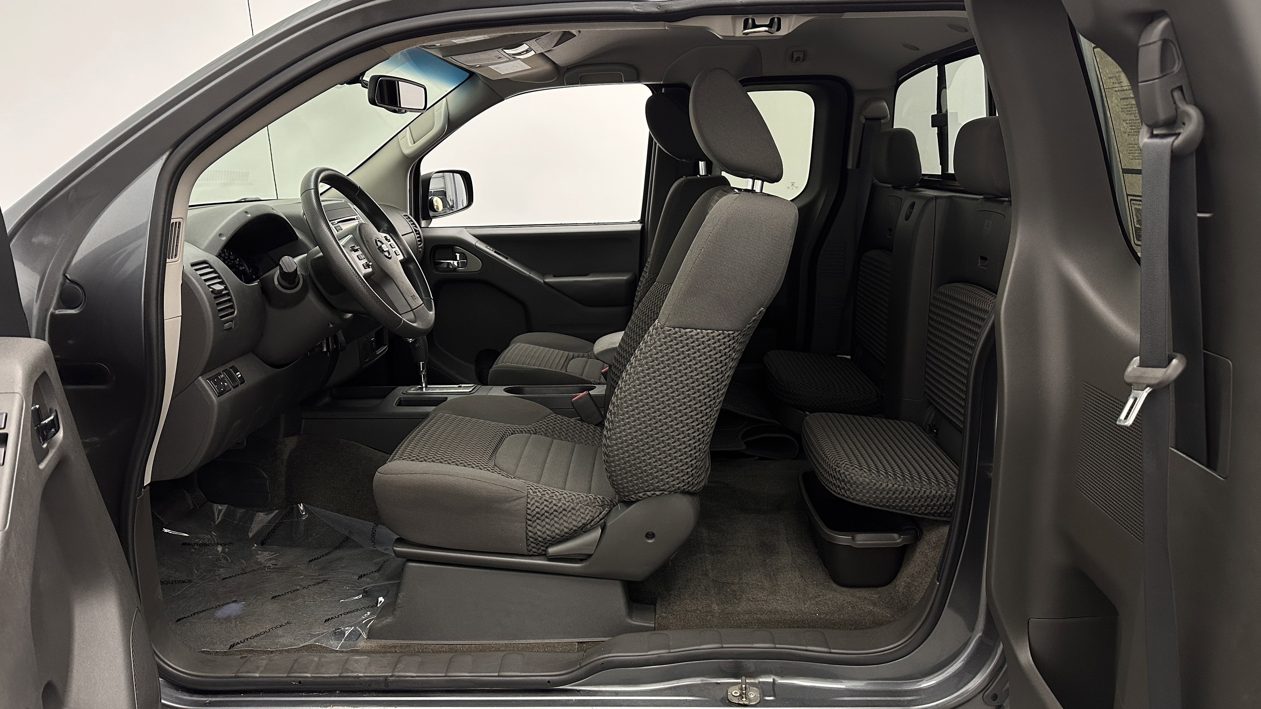 Used 2017 Nissan Frontier SV RWD image 21