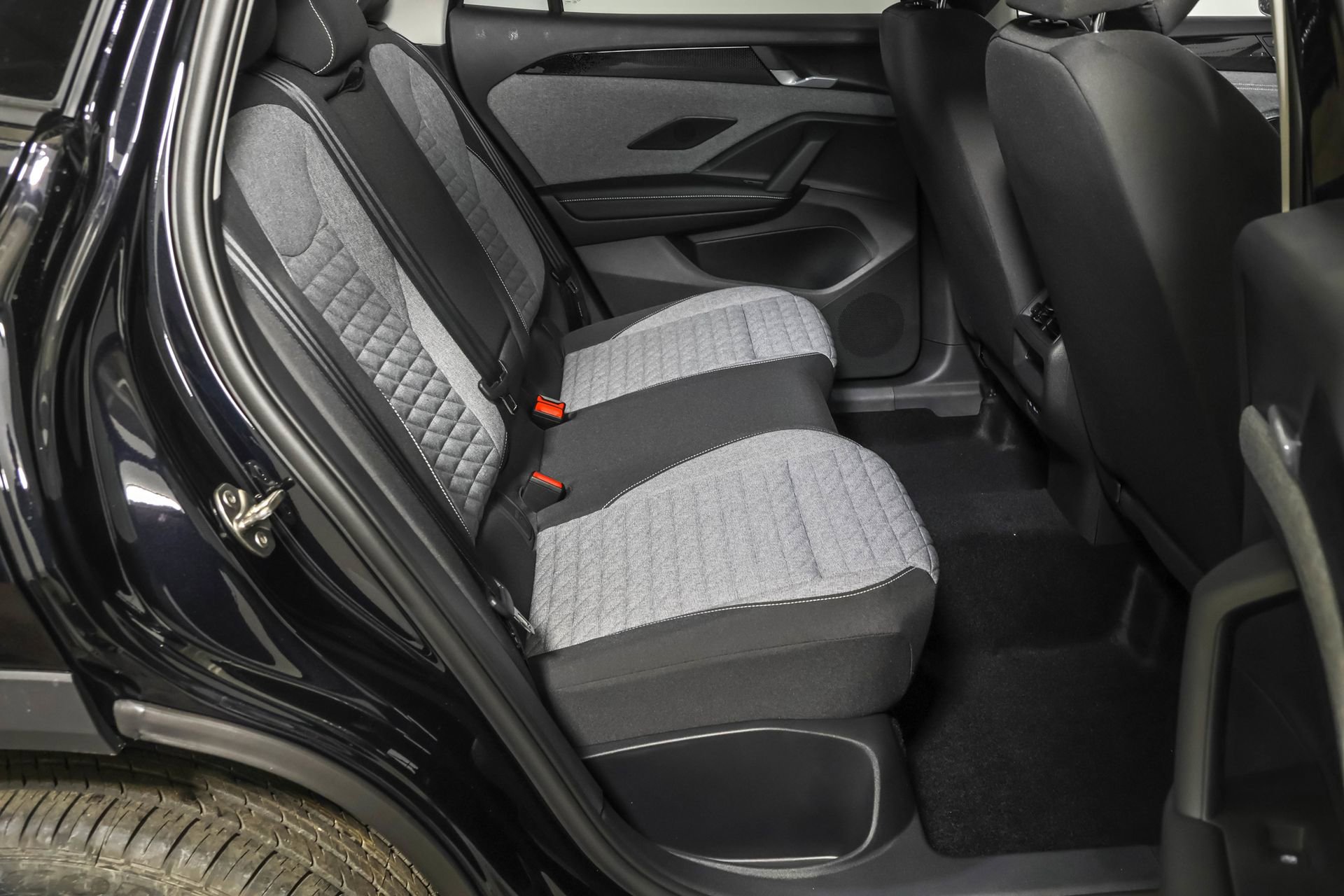 New 2026 Volkswagen Tiguan S AWD/4WD image 38