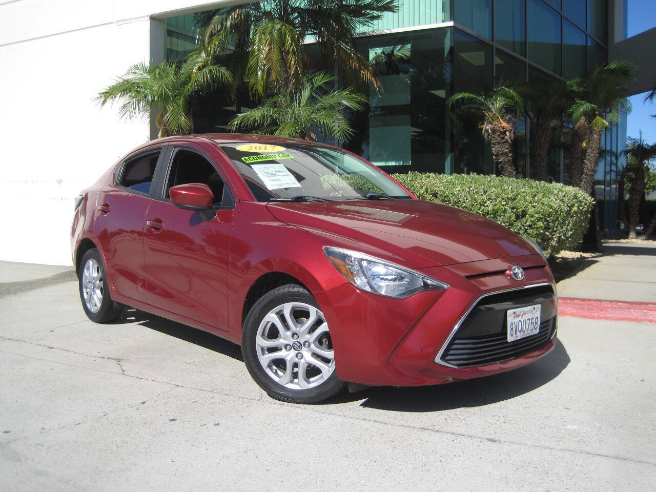 Used 2017 Toyota Yaris iA FWD image 8