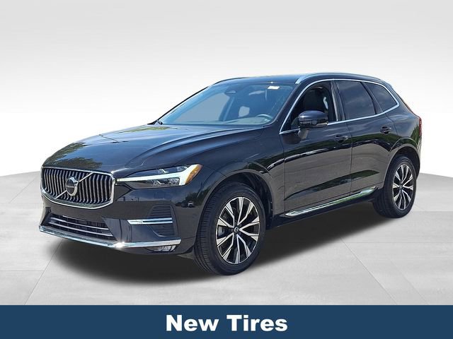 Used 2023 Volvo XC60 B5 Plus image 4